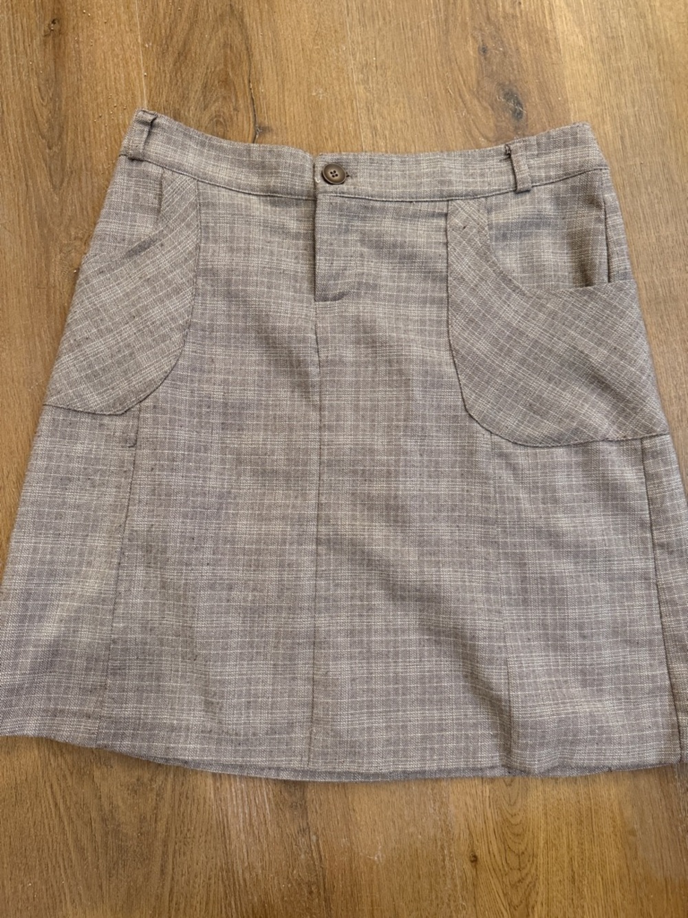 Classic Wool-Blend Plaid A-Line Skirt in Brown